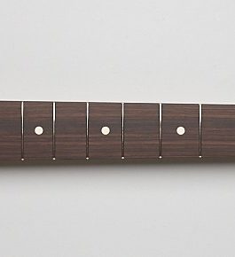 STRAT 62′ ROSEWOOD VENEER 7″1/4, 21 LBF NO FINISH