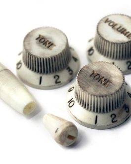 AGED WHITE SET FOR STRAT (1V+2T+SWITCH+TIP) METRIC & INCH