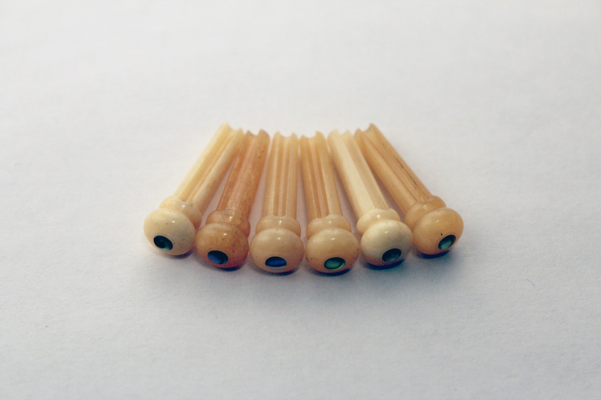 STAINED BONE BRIDGE PINS 5.1 WITH ABALONE DOT (SET OF 6) Custom Shop