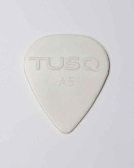 TUSQ PICK STANDARD BRIGHT / WHITE 1.00mm (6 PCS)
