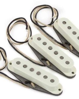 FENDER® PURE VINTAGE ’65 STRAT® PICKUPS SET